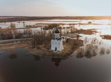 Боголюбово и церковь Покрова на Нерли